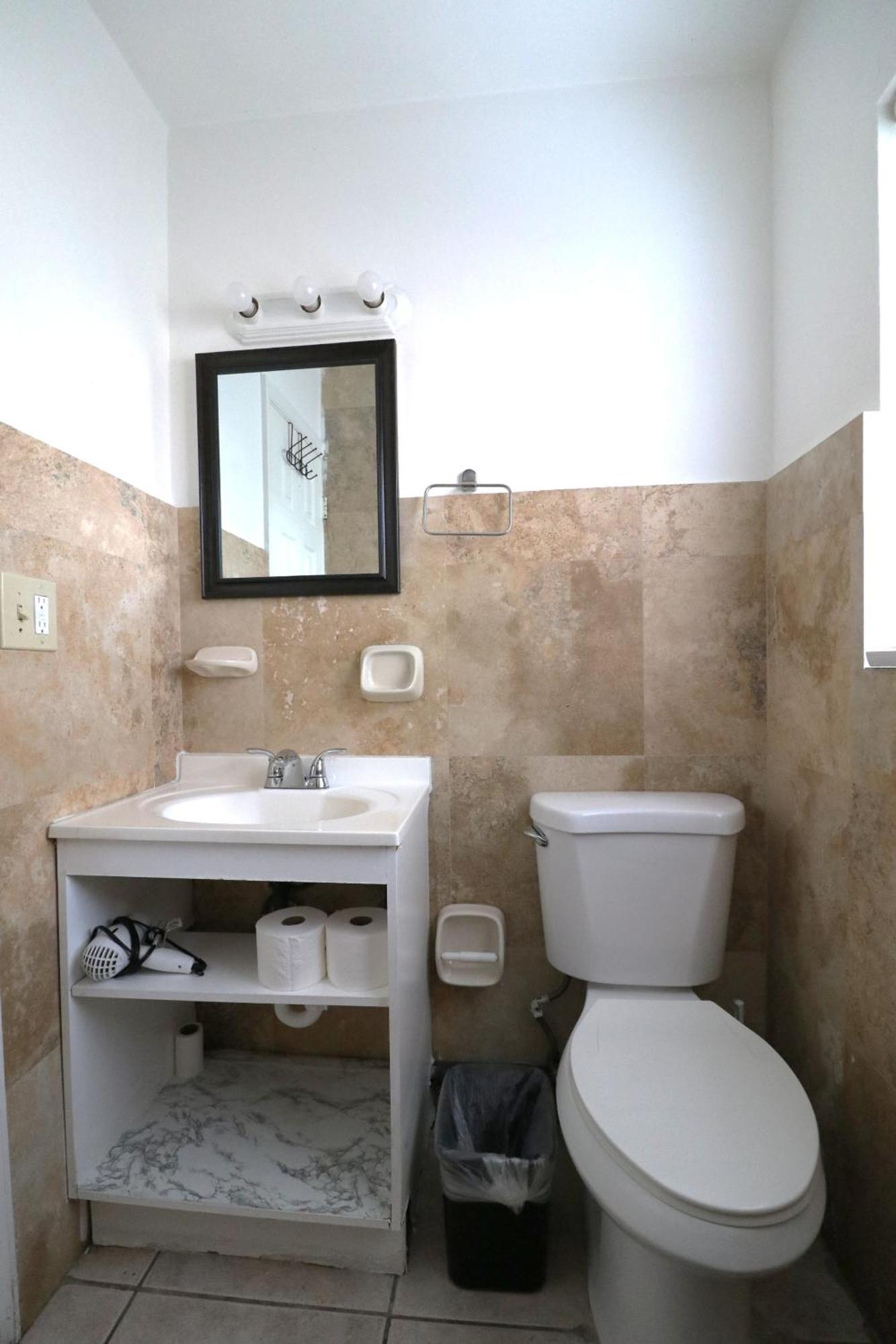 Hallandale Beach Motel With Free Parking And Full Kitchen ! No Extra Fees! Accepting Cash! Exterior foto
